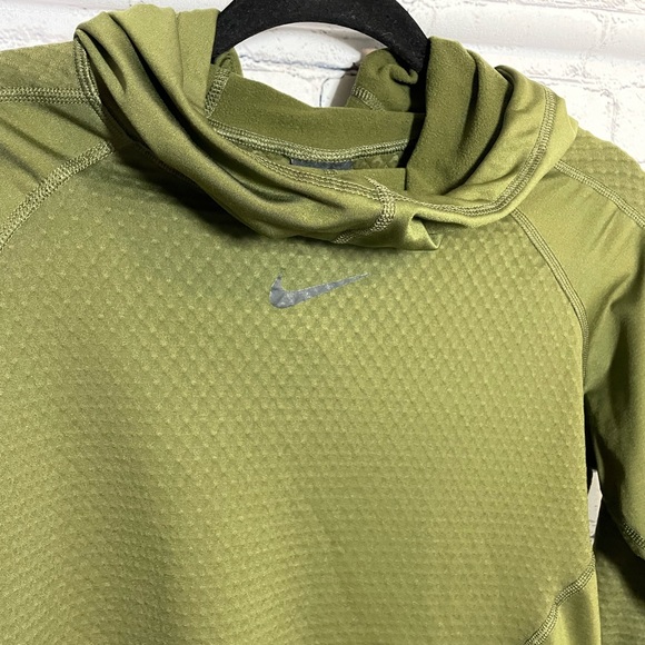 Nike Pro Women’s Army Green Hyperwarm Training Long Sleeve Hoodie Top Size L - Picture 2 of 15